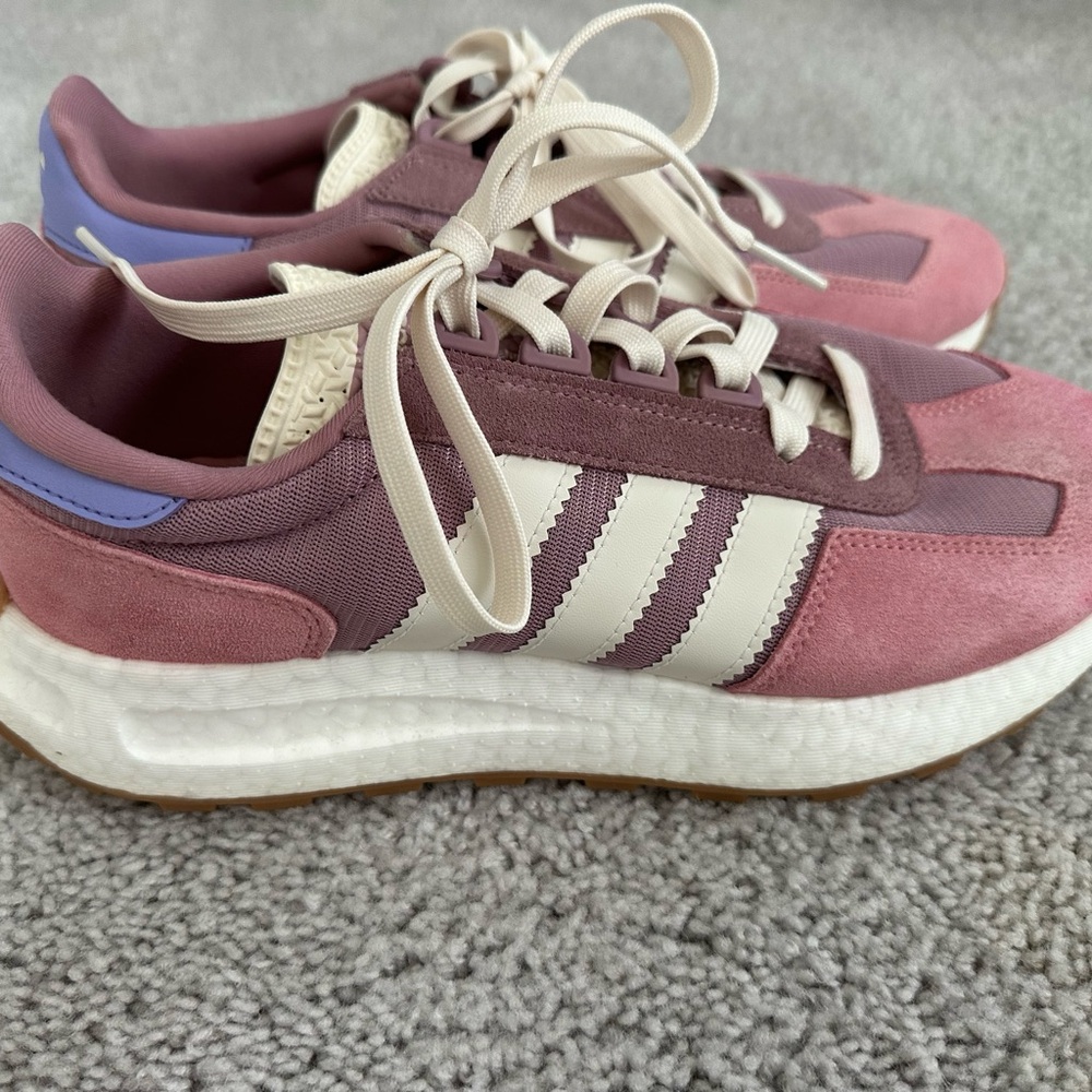 Adidas Women's Pink and Lavender Sneakers